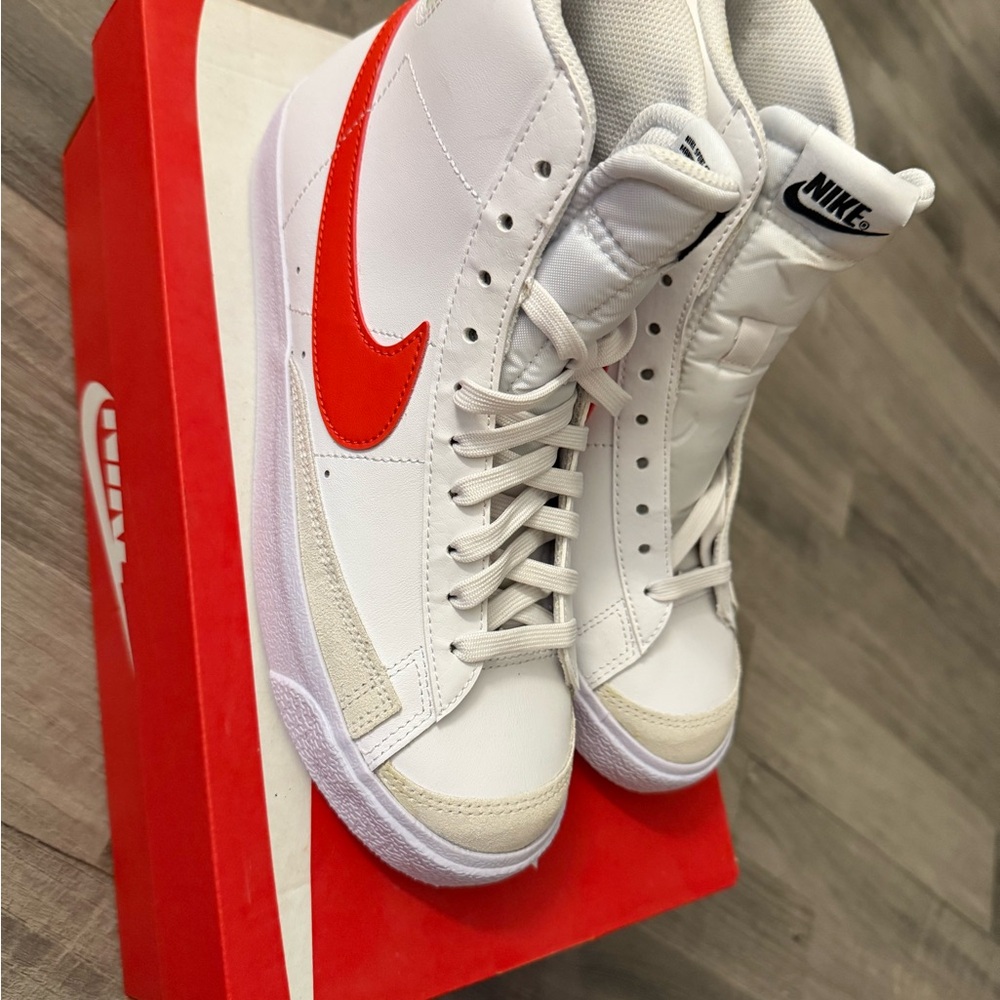Youth Nike Blazer Mid ‘77 6.5Y Brand New In Box
